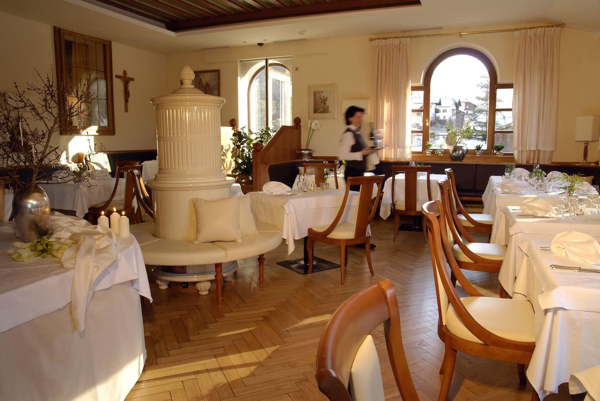 Romantik Hotel Post Nova Levante Restaurant billede